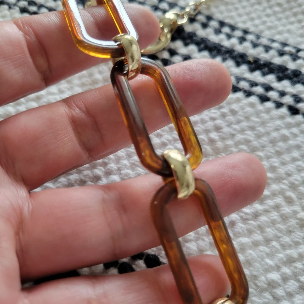 Banana Republic Tortoise & Gold Link Chain Necklace Gorgeous Like New - Picture 5 of 9